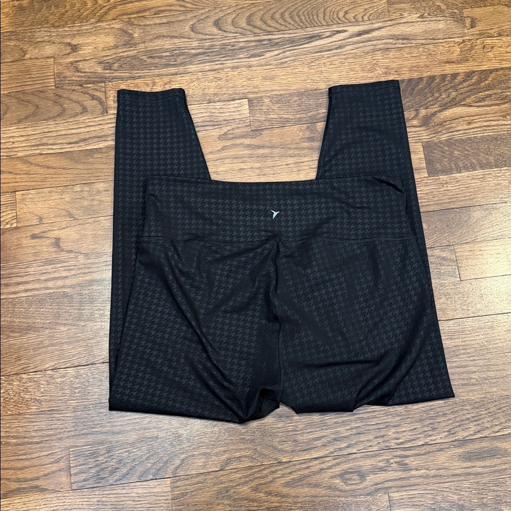 Old Navy Black Houndstooth Leggings - Picture 4 of 4